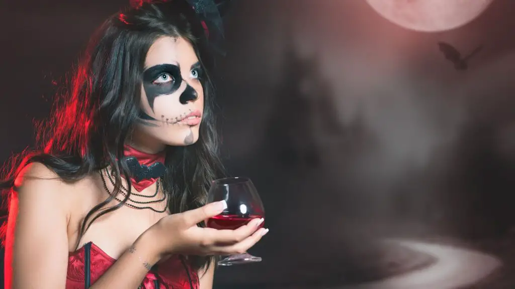 Cat Makeup Ideas For Halloween and enjoy spooky new look!