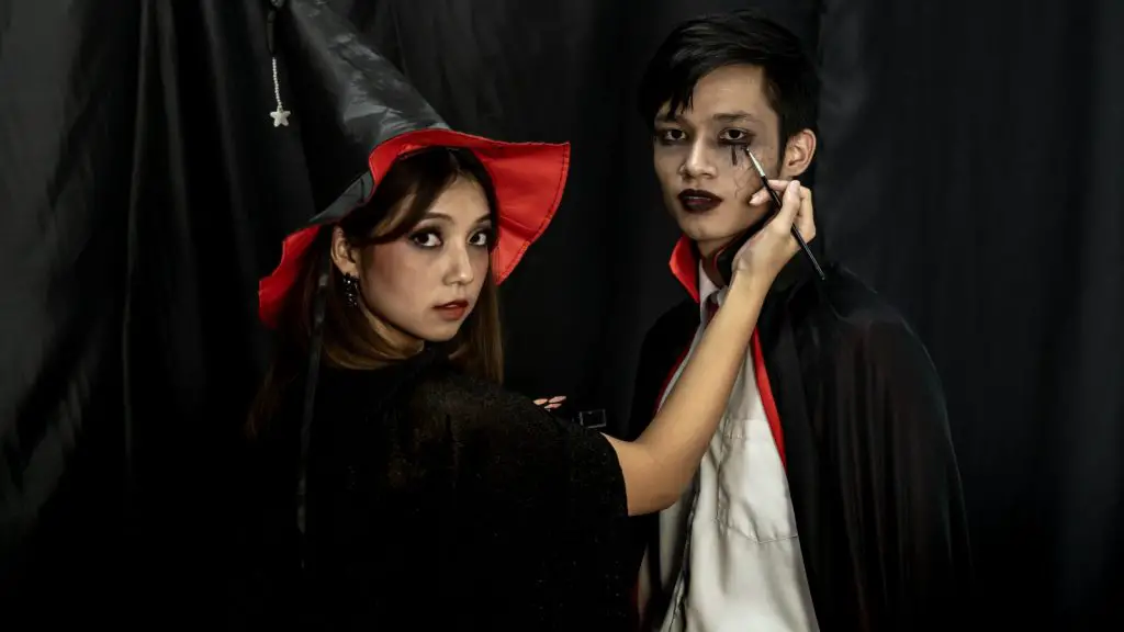 Vampire Halloween Makeup ideas